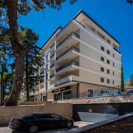 Top-hill Apartament *